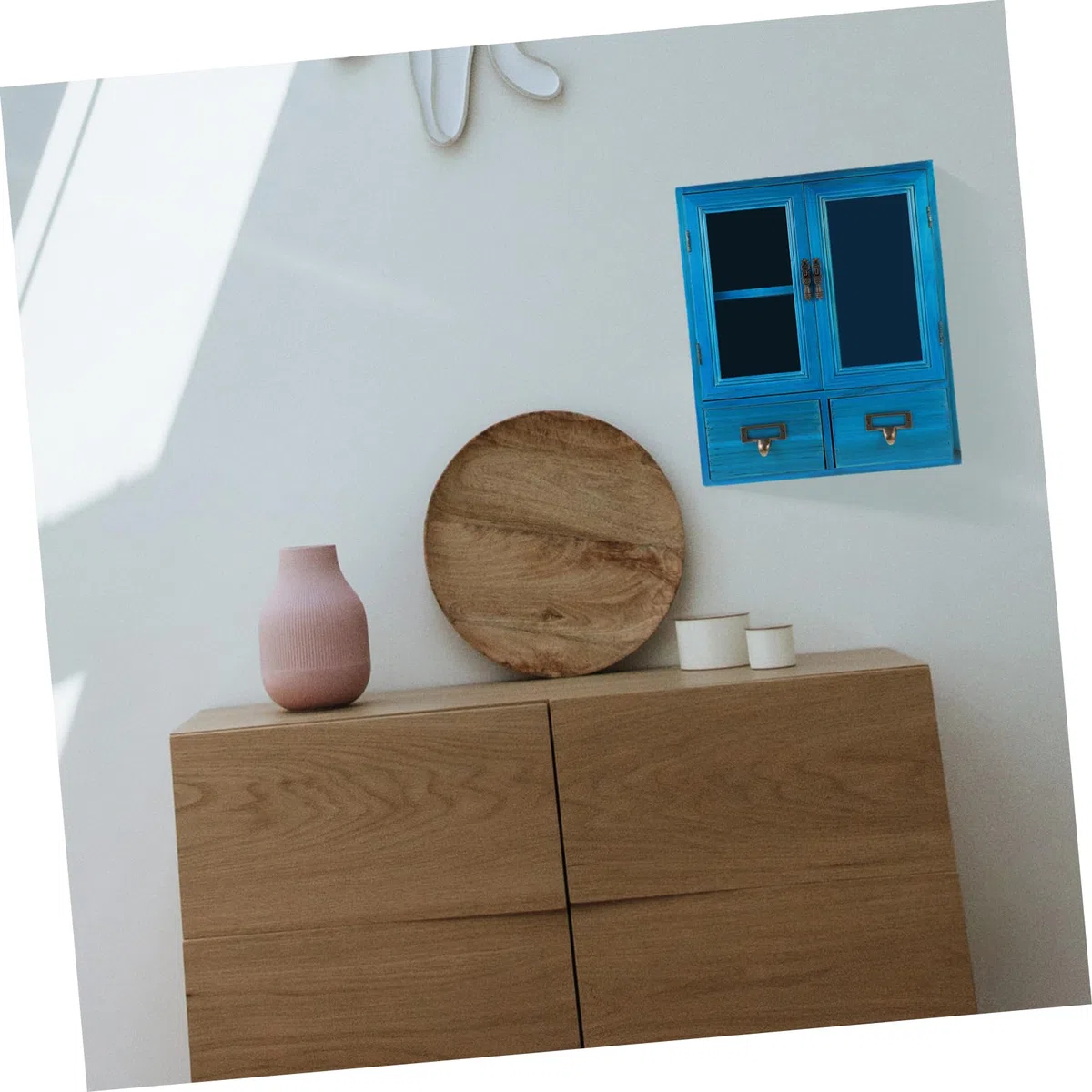 Veemoon Kleiner Hängeschrank im Vintage Stil mit Großem Fassungsvermögen Platzsparend Doppeltür Design Dekorativer Wandschrank für Wohnzimmer und Flur